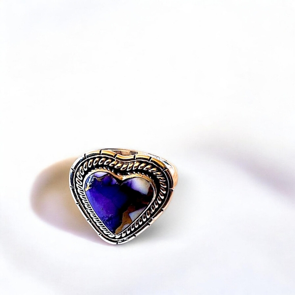 Sterling Silver Heart-Shaped Purple Mojave Turquoise Ring (Size 8) - Picture 8 of 14